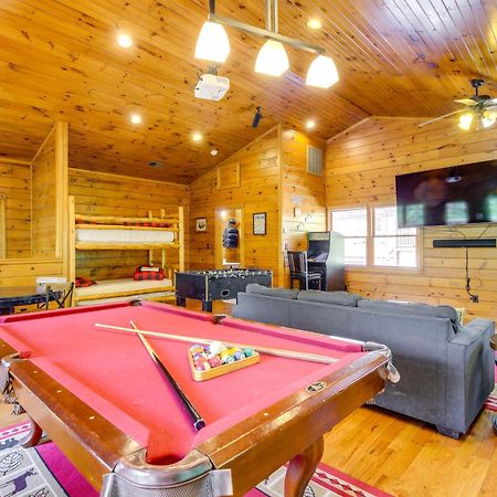 Cabin With Pool Access About 3 Mi To Downtown Гатлінбург Екстер'єр фото