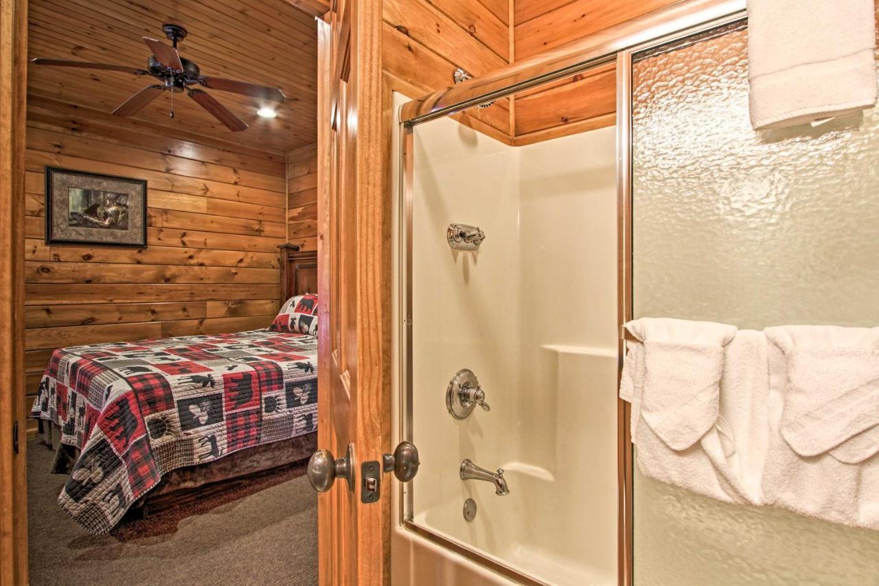 Cabin With Pool Access About 3 Mi To Downtown Гатлінбург Екстер'єр фото